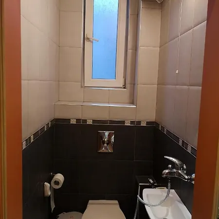Apartment Eтаж от къща с двор в супер центъра
